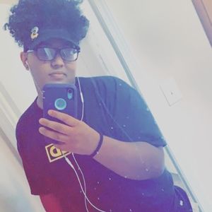 Meet your Posher, Leo